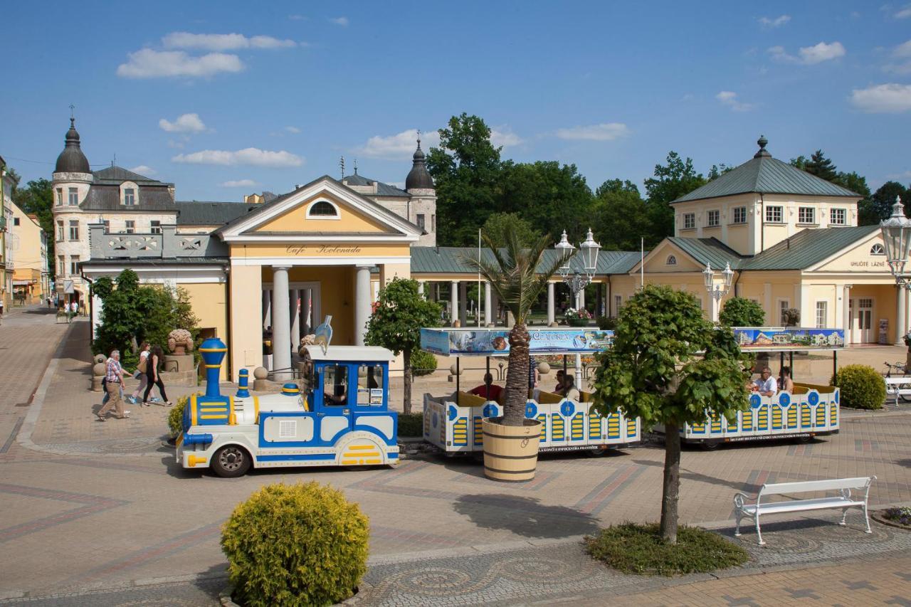 Pension Relax U Komina Frantiskovy Lazne Ngoại thất bức ảnh